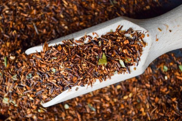 Rotbuschtee Erdbeer-Sahne 150 g – Bild 3
